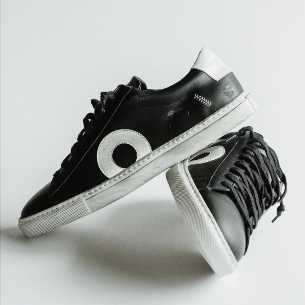 Oliver Cabell Low One|Daybreak